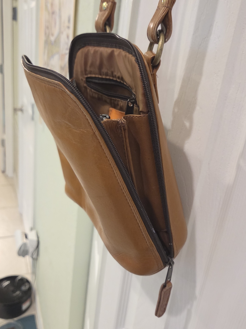 Vintage 90s/y2k Latico Leather Crossbody Bag - Picture 6 of 10